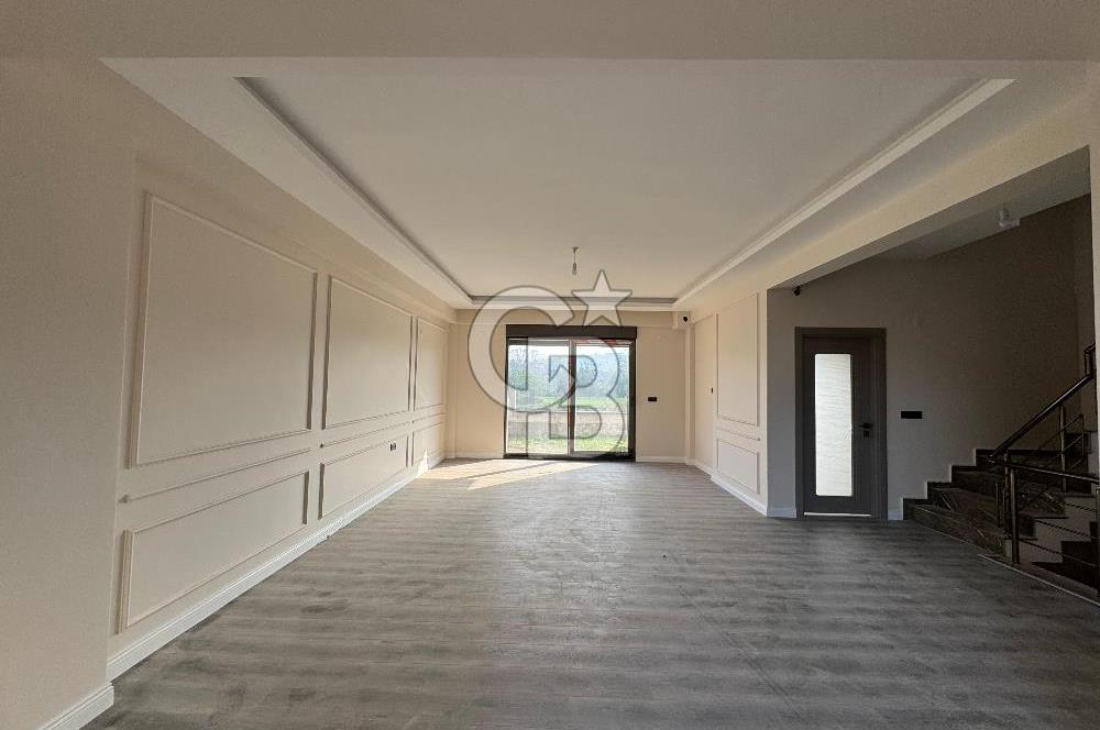 YALOVA SAMANLI DA NEZİH BUTİK SİTEDE SATILIK 6+1 TRİPLEX VİLLA!.