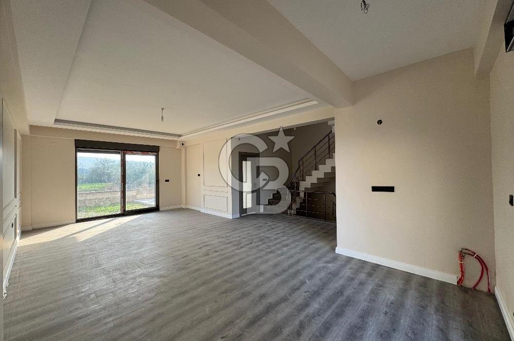 YALOVA SAMANLI DA NEZİH BUTİK SİTEDE SATILIK 6+1 TRİPLEX VİLLA!.