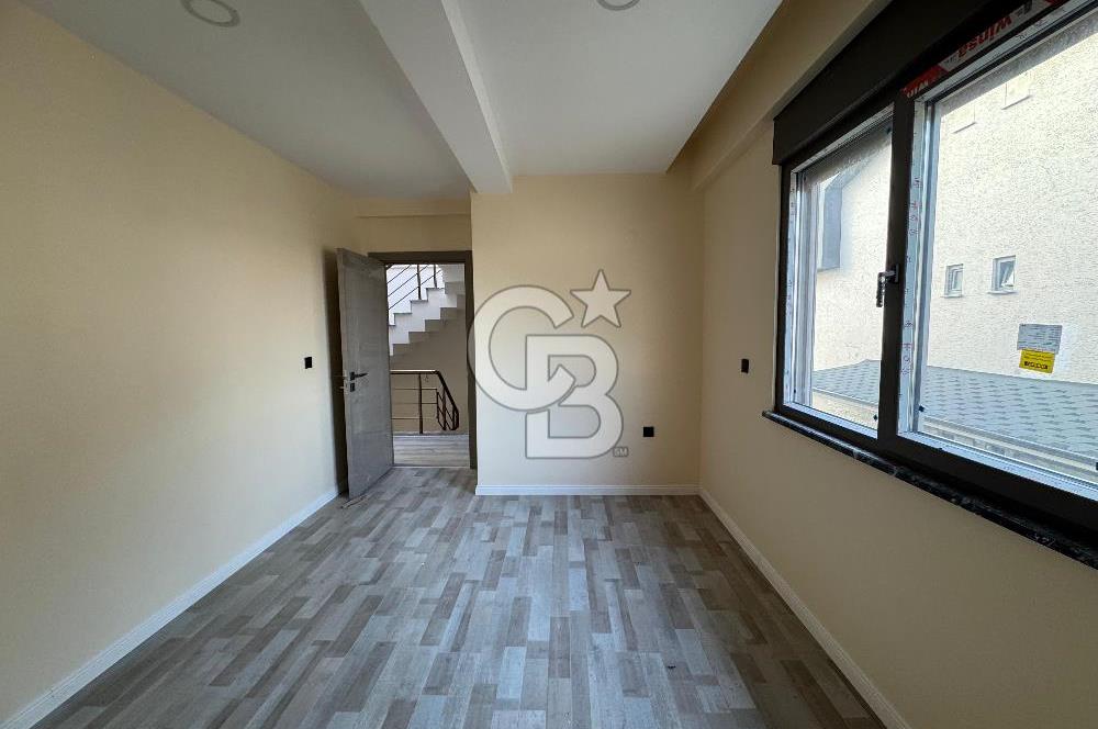 YALOVA SAMANLI DA NEZİH BUTİK SİTEDE SATILIK 6+1 TRİPLEX VİLLA!.