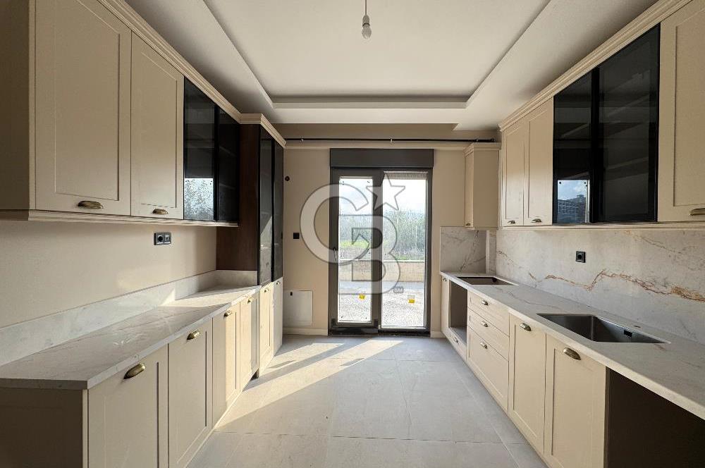 YALOVA SAMANLI DA NEZİH BUTİK SİTEDE SATILIK 6+1 TRİPLEX VİLLA!.