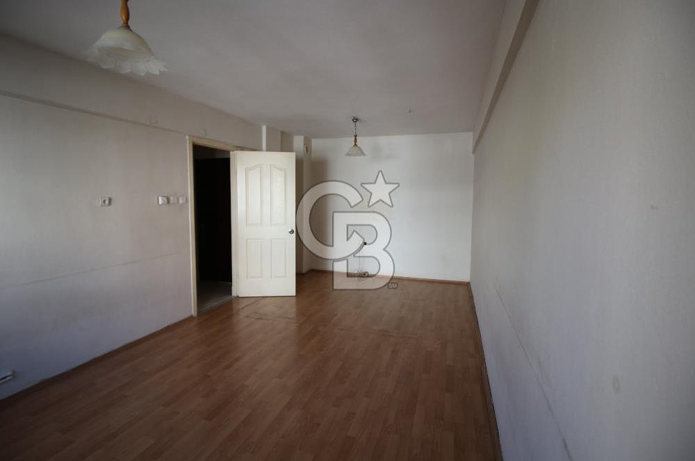 Buca Çevikbir Meydan Yakını 2+1 Satılık Daire