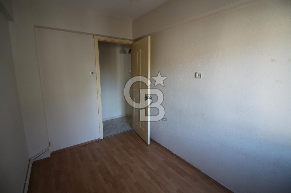 Buca Çevikbir Meydan Yakını 2+1 Satılık Daire