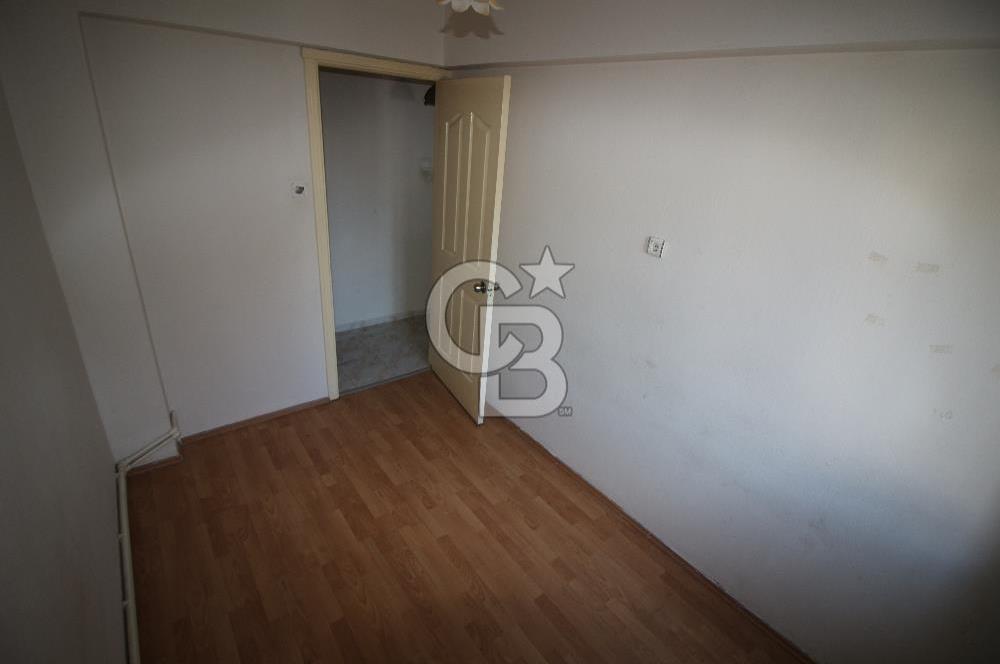 Buca Çevikbir Meydan Yakını 2+1 Satılık Daire