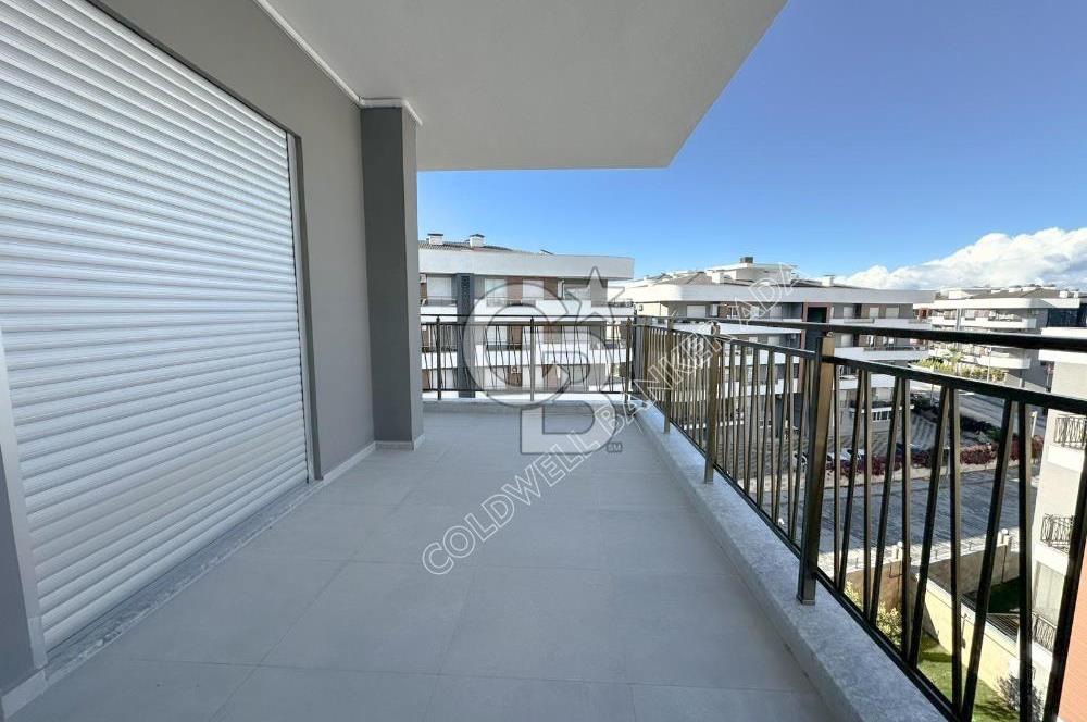 Kuşadası Değirmendere'de 2+1 Fırsat Fiyata Residence Daire