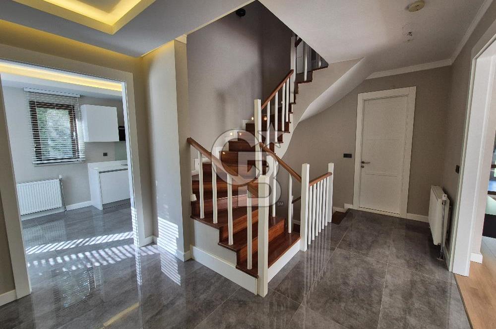 ALACAATLI ADAPARK VİLLALARINDA YAPILI 4+2 SATILIK VİLLA