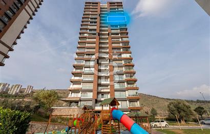 Karşıyaka 360 Sitesi Yüksek Vadi Evlerinde Büyük Tip Satılık 4+1