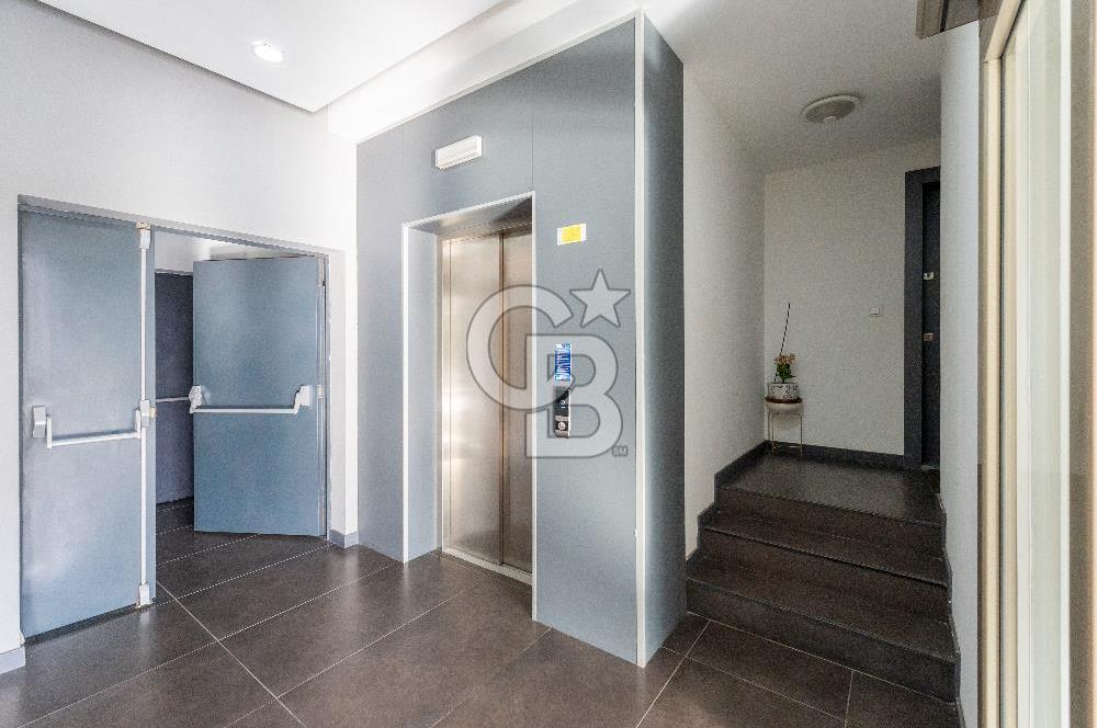 Karşıyaka 360 Sitesi Yüksek Vadi Evlerinde Büyük Tip Satılık 4+1