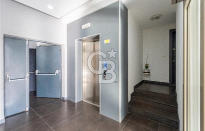 Karşıyaka 360 Sitesi Yüksek Vadi Evlerinde Büyük Tip Satılık 4+1