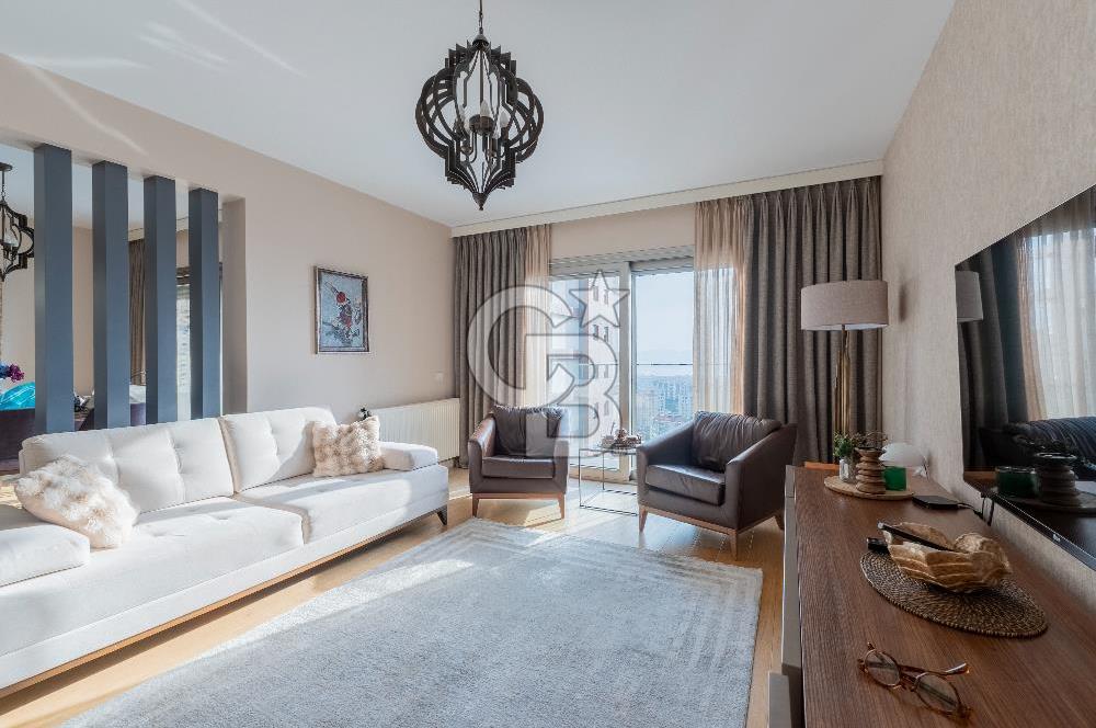 Karşıyaka 360 Sitesi Yüksek Vadi Evlerinde Büyük Tip Satılık 4+1