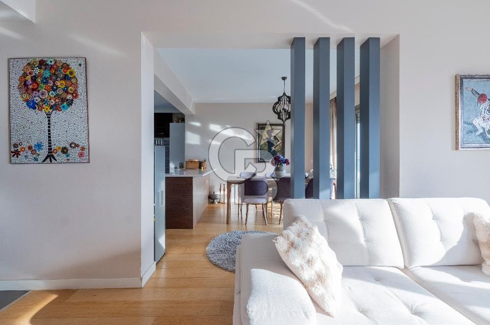 Karşıyaka 360 Sitesi Yüksek Vadi Evlerinde Büyük Tip Satılık 4+1