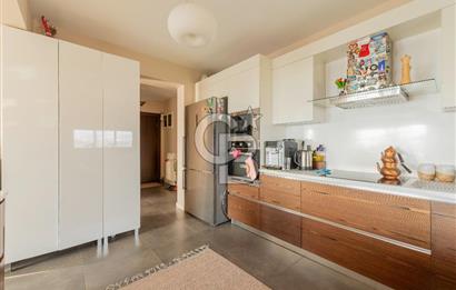 Karşıyaka 360 Sitesi Yüksek Vadi Evlerinde Büyük Tip Satılık 4+1