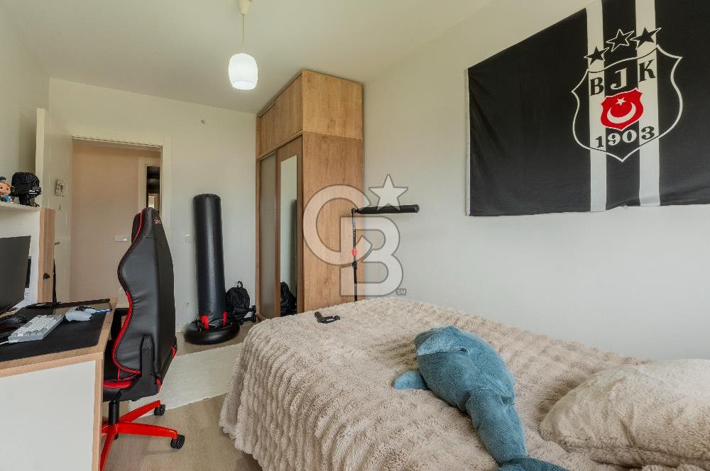 Karşıyaka 360 Sitesi Yüksek Vadi Evlerinde Büyük Tip Satılık 4+1