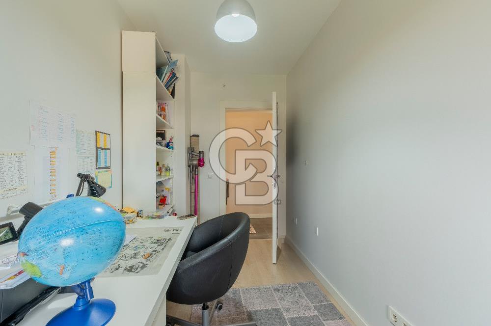 Karşıyaka 360 Sitesi Yüksek Vadi Evlerinde Büyük Tip Satılık 4+1