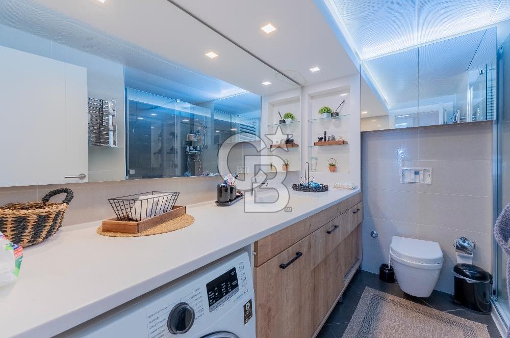 Karşıyaka 360 Sitesi Yüksek Vadi Evlerinde Büyük Tip Satılık 4+1