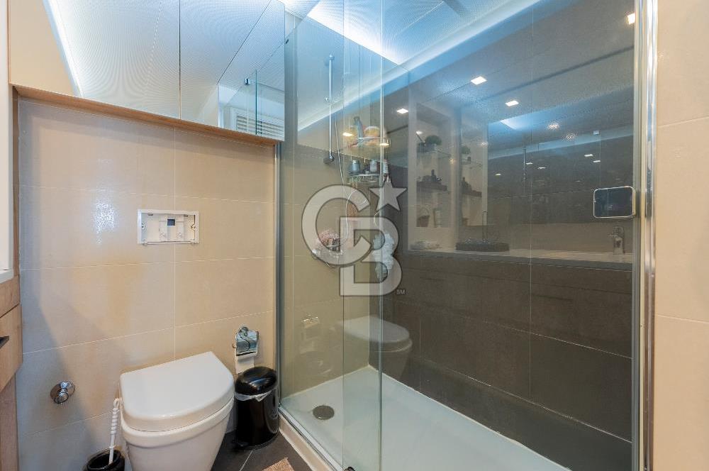 Karşıyaka 360 Sitesi Yüksek Vadi Evlerinde Büyük Tip Satılık 4+1