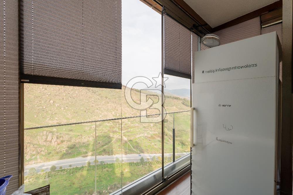 Karşıyaka 360 Sitesi Yüksek Vadi Evlerinde Büyük Tip Satılık 4+1