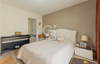 Karşıyaka 360 Sitesi Yüksek Vadi Evlerinde Büyük Tip Satılık 4+1