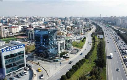 ŞERİFALİ'DE NAKLEN E-80 CEPHELİ 3040M2 PLAZA