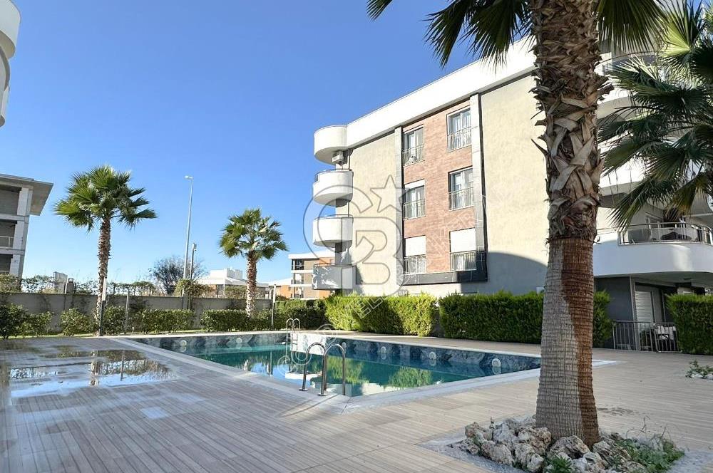 Kuşadası Değirmendere'de 2+1 Fırsat Fiyata Residence Daire