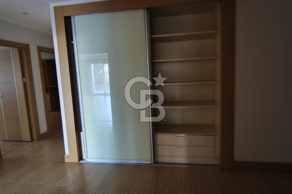 ADNAN KAHVECİDE HAVUZLU SİTEDE, ÇİFT CEPHELİ 3+1 LÜKS DAİRE