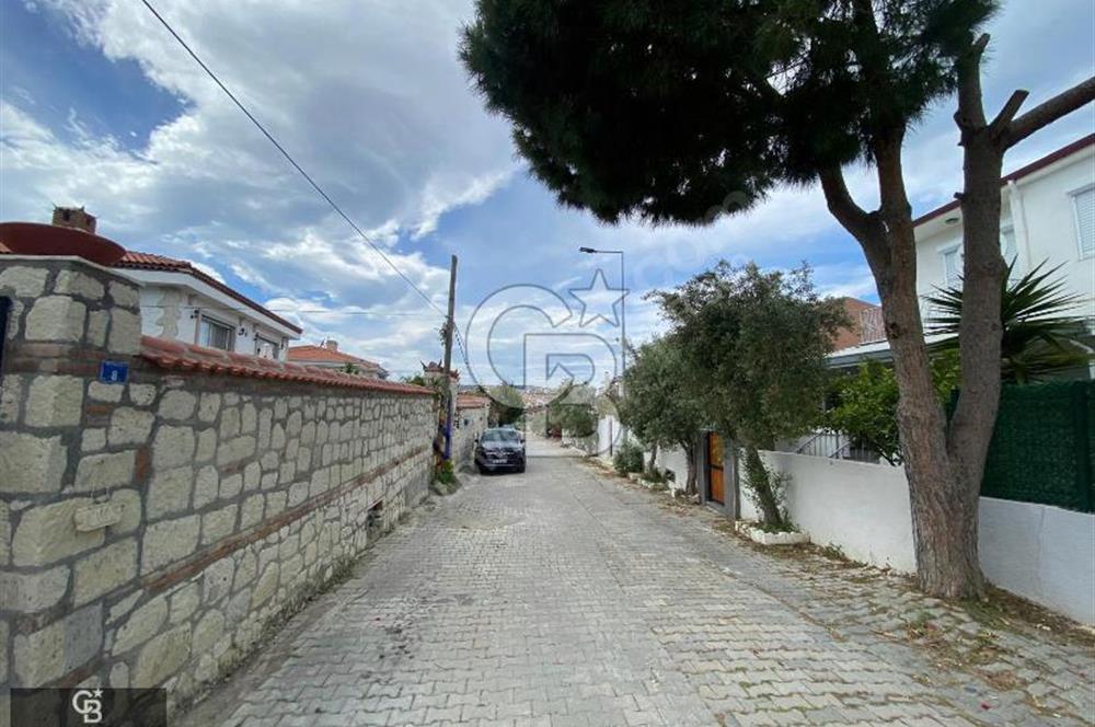 ÇEŞME ALAÇATI PETEK EVELER 3+1 DUBLEKS SATILIK VİLLA