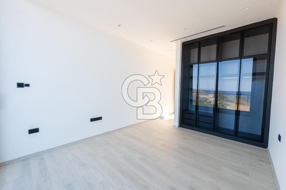 KKTC Girne Çatalköy Bölgesinde Türk Koçanlı Denize Sıfır Lüks 4+1 Villalar