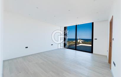 KKTC Girne Çatalköy Bölgesinde Türk Koçanlı Denize Sıfır Lüks 4+1 Villalar