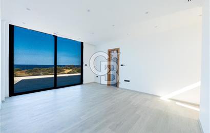 KKTC Girne Çatalköy Bölgesinde Türk Koçanlı Denize Sıfır Lüks 4+1 Villalar