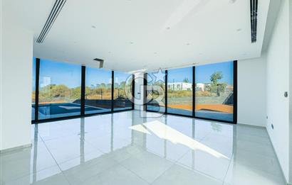 KKTC Girne Çatalköy Bölgesinde Türk Koçanlı Denize Sıfır Lüks 4+1 Villalar