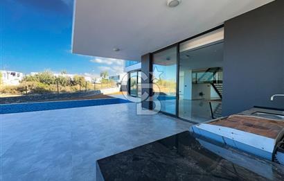 KKTC Girne Çatalköy Bölgesinde Türk Koçanlı Denize Sıfır Lüks 4+1 Villalar