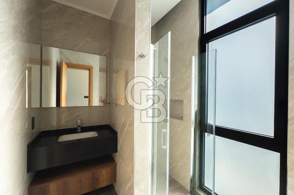 KKTC Girne Çatalköy Bölgesinde Türk Koçanlı Denize Sıfır Lüks 4+1 Villalar