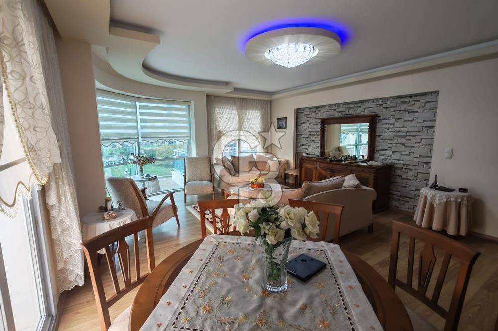 Ulukent Çamlıca Sitesinde 160 m2 Kullanım Alanlı Satılık 3+1