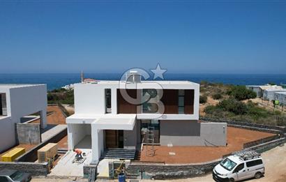 KKTC Girne Çatalköy Bölgesinde Türk Koçanlı Denize Sıfır Lüks 4+1 Villalar