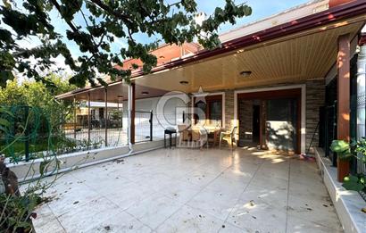 GÜRE TAHTAKUŞLAR'DA, DENİZE 100 mt MESAFEDE UYGUN 2+1 VİLLA