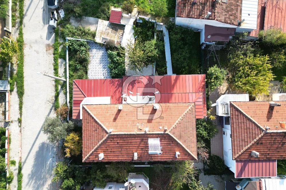 GÜRE TAHTAKUŞLAR'DA, DENİZE 100 mt MESAFEDE UYGUN 2+1 VİLLA