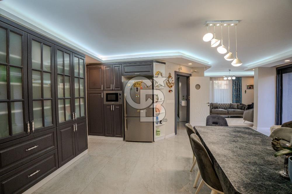 GAZİEMİR DOKUZ EYLÜL 5 + 1 TRİPLEKS SATILIK VİLLA