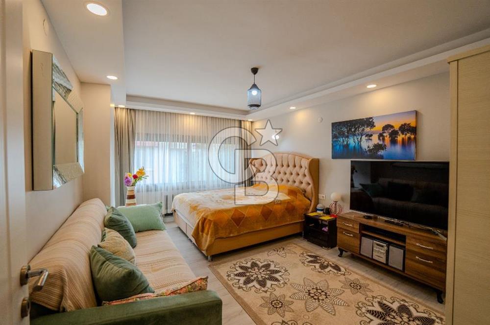 GAZİEMİR DOKUZ EYLÜL 5 + 1 TRİPLEKS SATILIK VİLLA