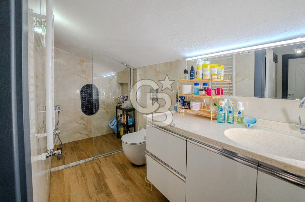 GAZİEMİR DOKUZ EYLÜL 5 + 1 TRİPLEKS SATILIK VİLLA