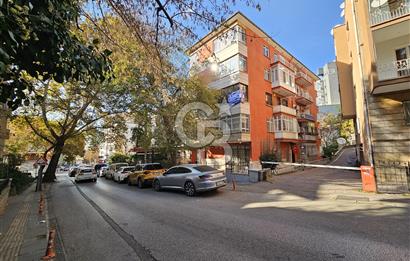 TUNALI HİLMİ BEYKOZ SOKAK'TA3+1 SATILIK ARA KAT İÇİ YAPILI DAİRE