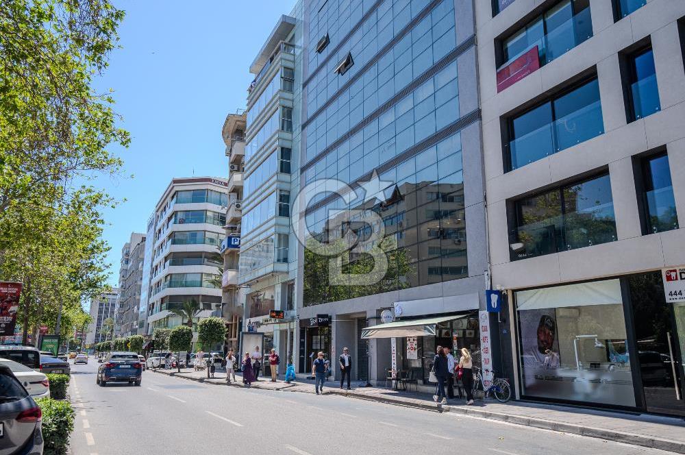 Alsancak Kordon Bacalı Yeni Binada Kiralık Dükkan