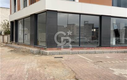 Menemen Vali Kutlu Aktaş Caddesinde Ticari Kiralık Dükkan