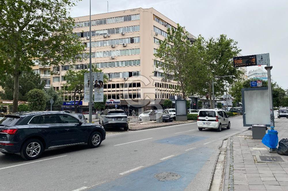 Alsancak Kordon Bacalı Yeni Binada Kiralık Dükkan