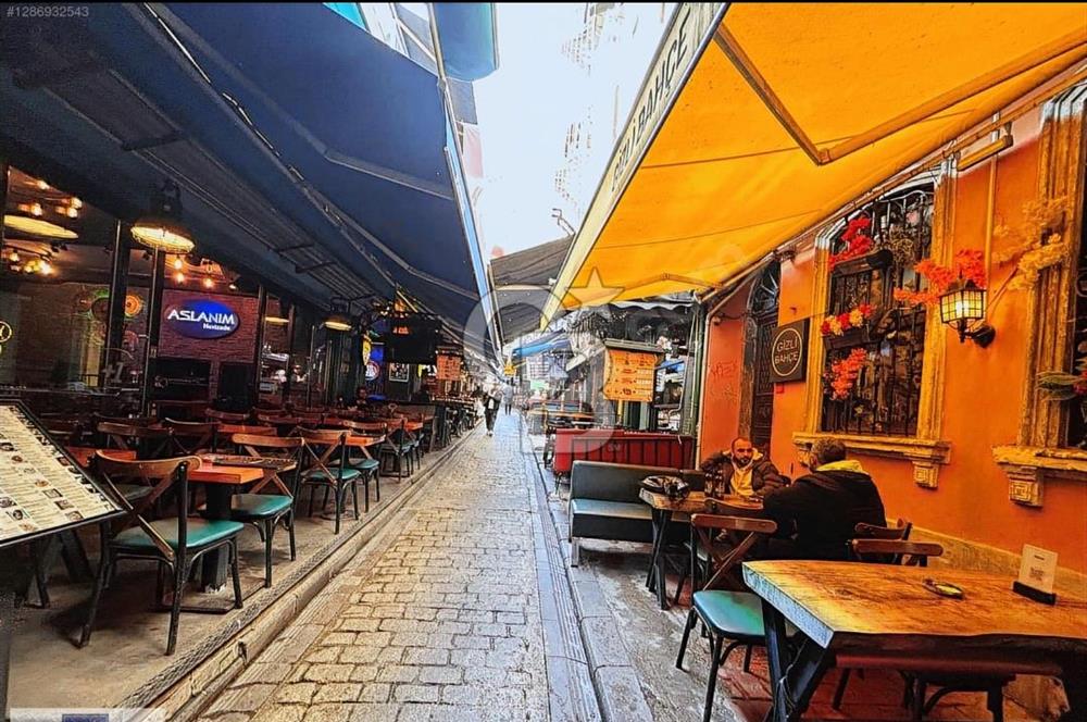 TAKSİM NEVİZADE DE SATILIK KOMPLE BİNA