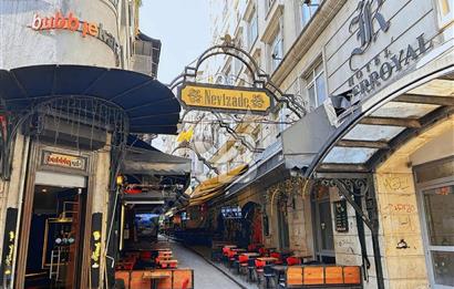 TAKSİM NEVİZADE DE SATILIK KOMPLE BİNA