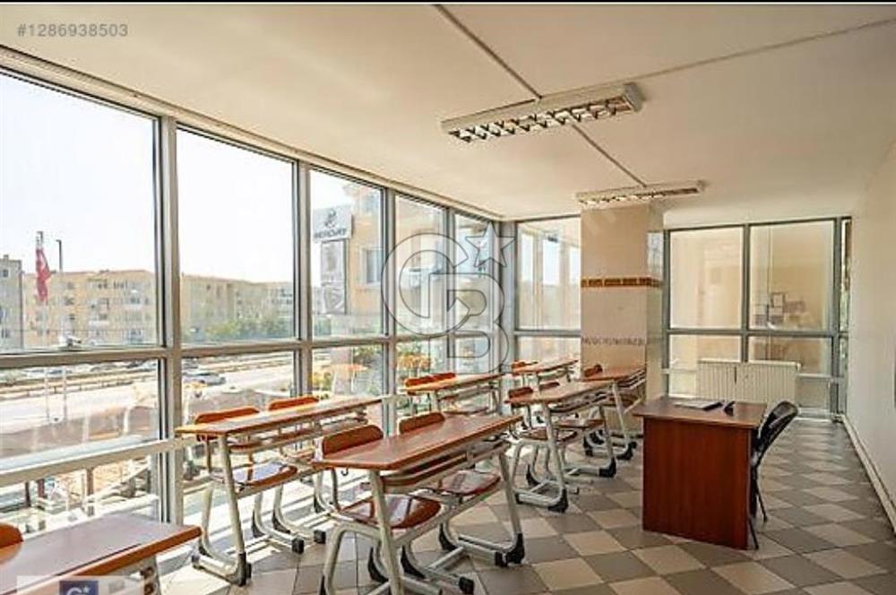 BÜYÜKÇEKMECE DE E-5 CEPHELİ SATILIK KOMPLE BİNA