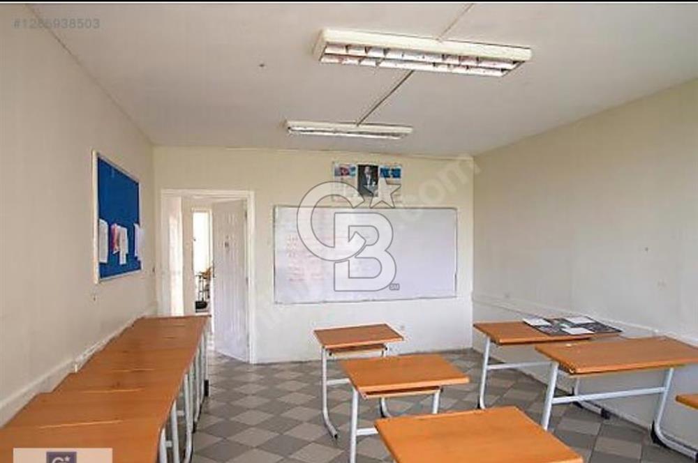 BÜYÜKÇEKMECE DE E-5 CEPHELİ SATILIK KOMPLE BİNA