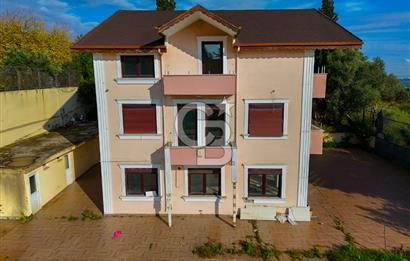 Eskihisar Topçularda 2178 m² Arsa içinde 3 katlı Müstakil Villa
