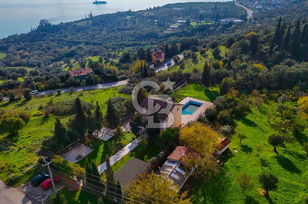 Eskihisar Topçularda 2178 m² Arsa içinde 3 katlı Müstakil Villa