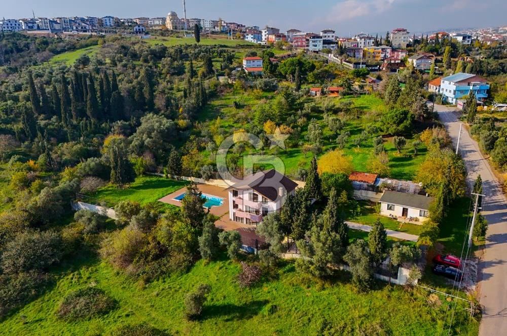 Eskihisar Topçularda 2178 m² Arsa içinde 3 katlı Müstakil Villa
