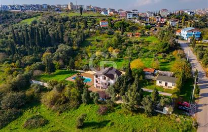 Eskihisar Topçularda 2178 m² Arsa içinde 3 katlı Müstakil Villa